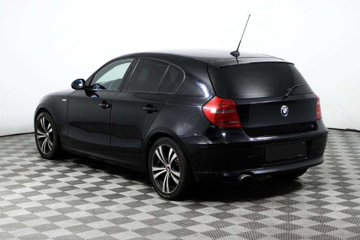 BMW 1 серии 120i, 2009 Фото №7