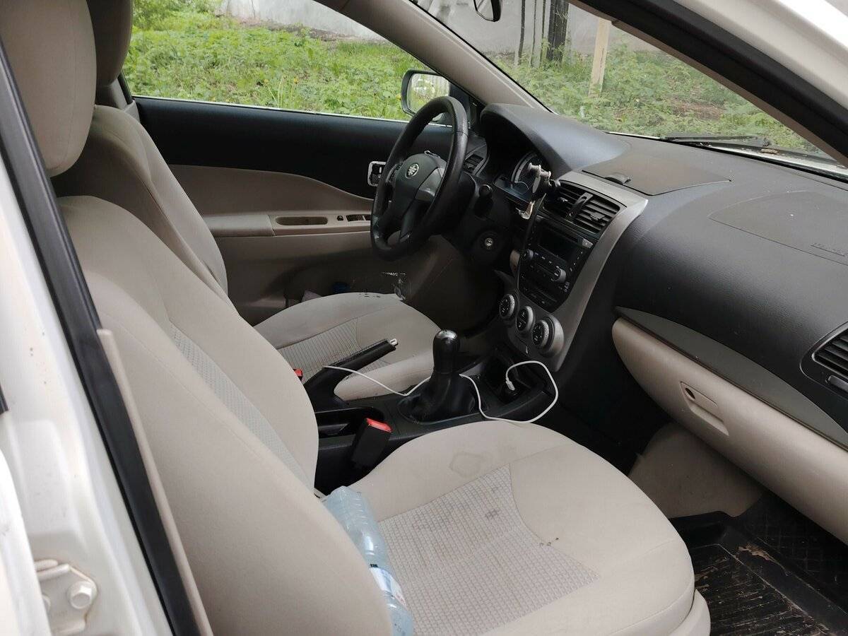 FAW Besturn B50, 2012 Фото №5