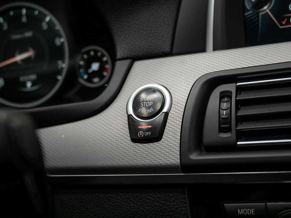 BMW 5 серии 528i xDrive, 2014 Фото №22