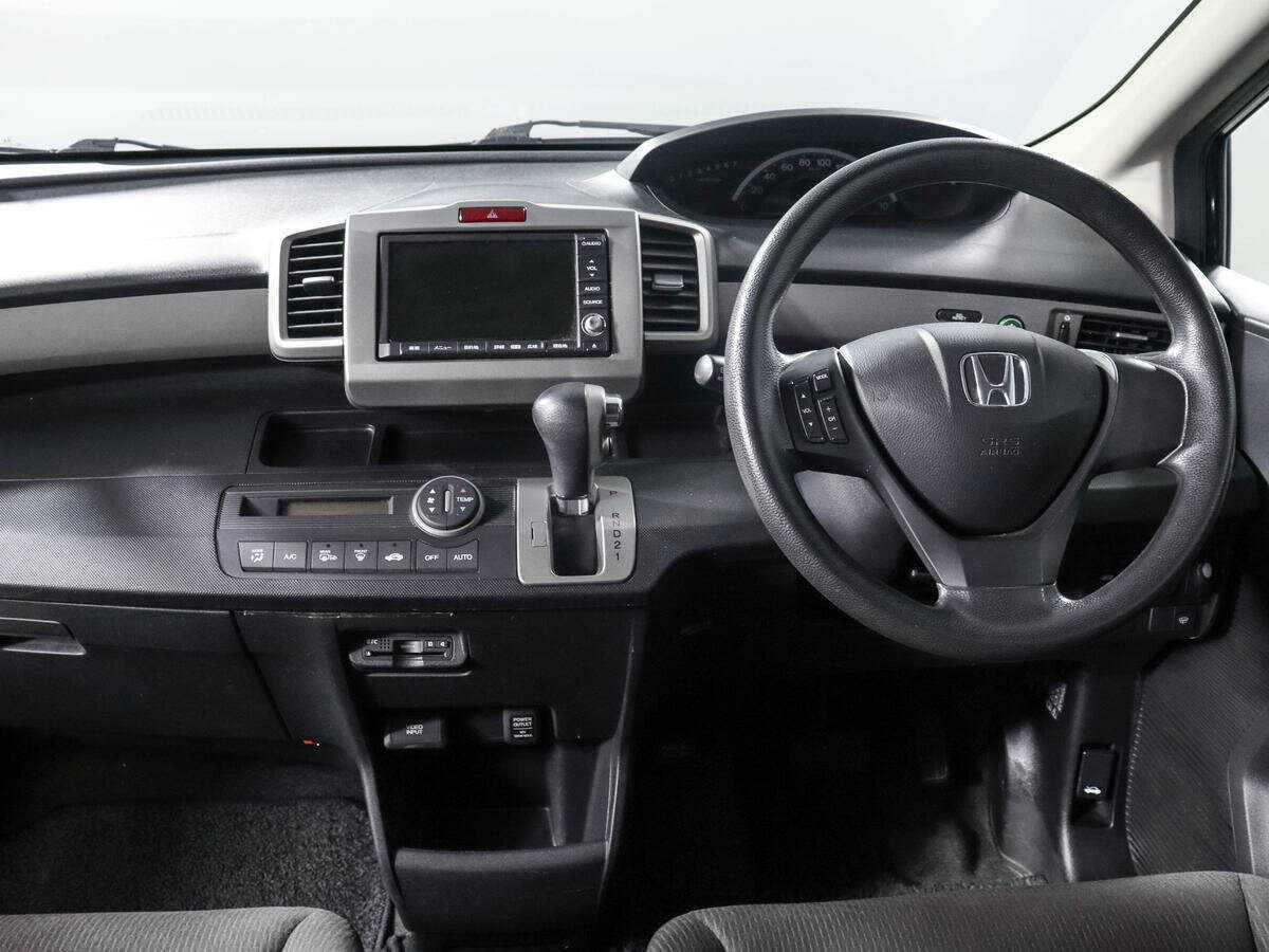 Honda Freed, 2011 Фото №12