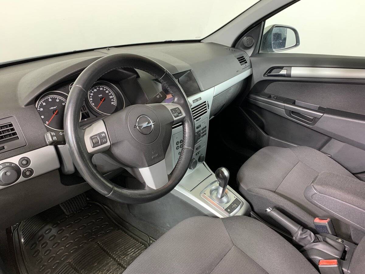 Opel Astra, 2010 Фото №11