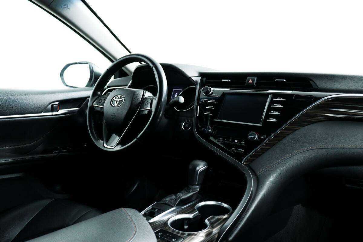 Toyota Camry, 2020 Фото №9