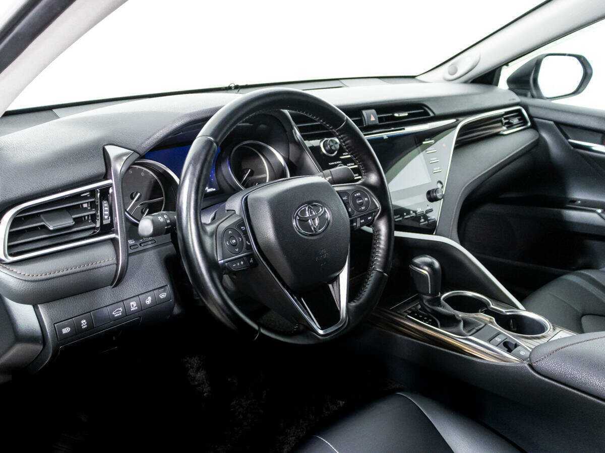 Toyota Camry, 2020 Фото №11