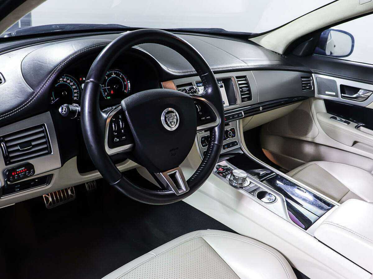 Jaguar XF, 2012 Фото №13
