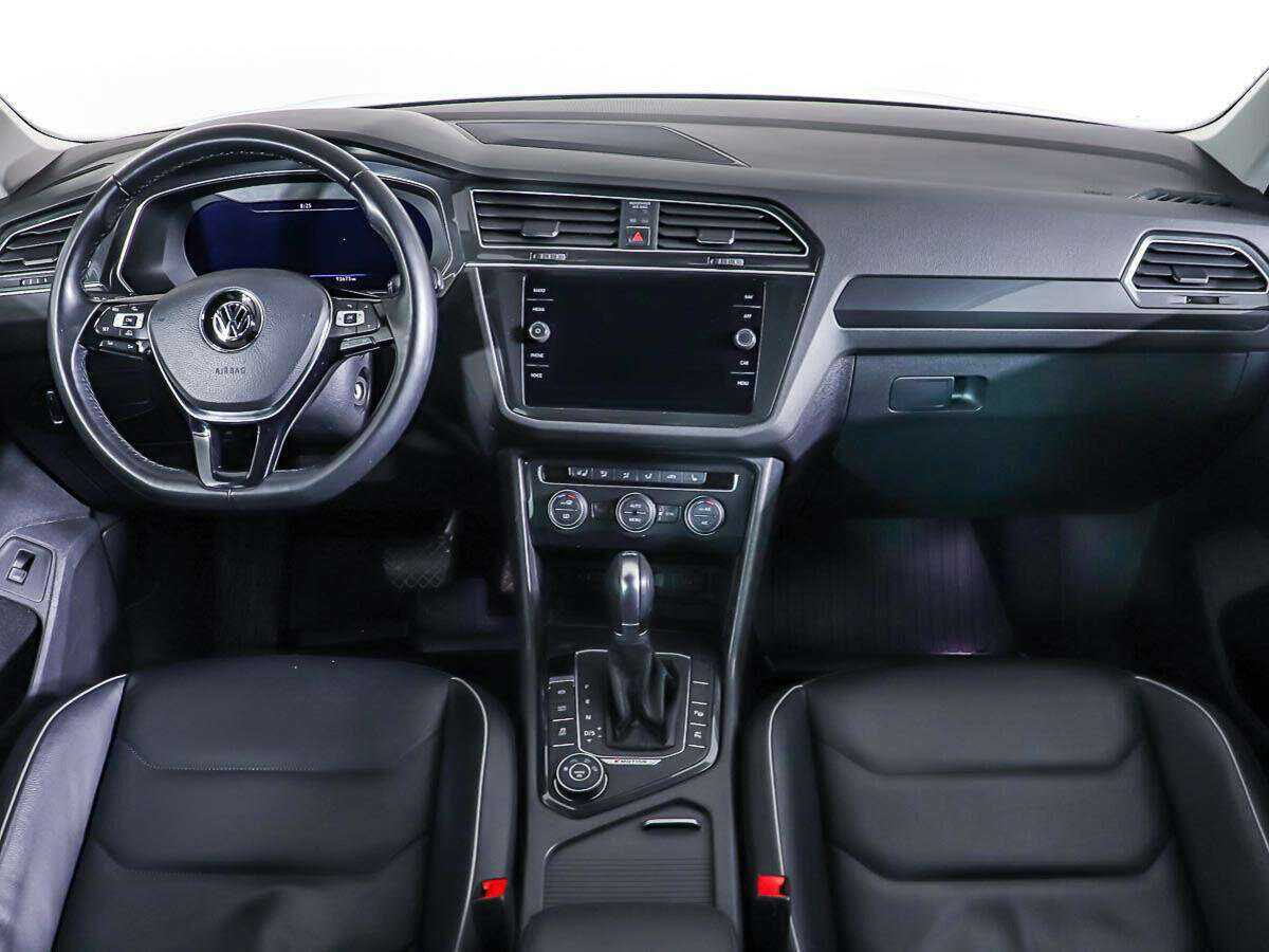 Volkswagen Tiguan, 2017 Фото №11