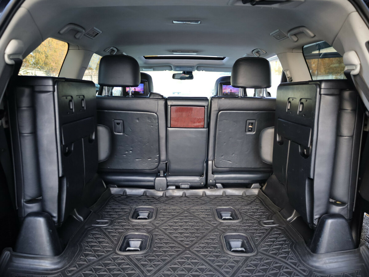 Lexus LX 570 III Рестайлинг, 2012 Фото №17