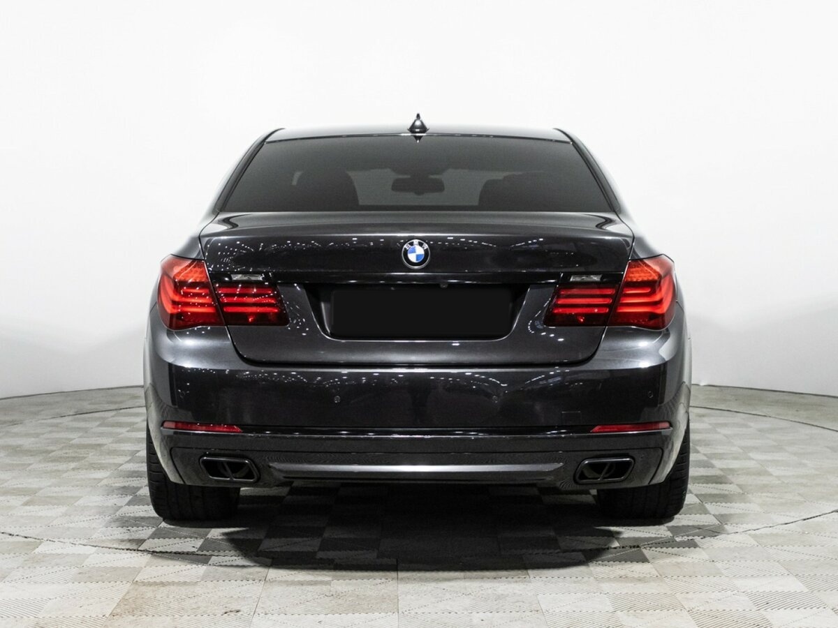 BMW 7 серии 740d xDrive V (F01/F02/F04) Рестайлинг, 2013 Фото №6