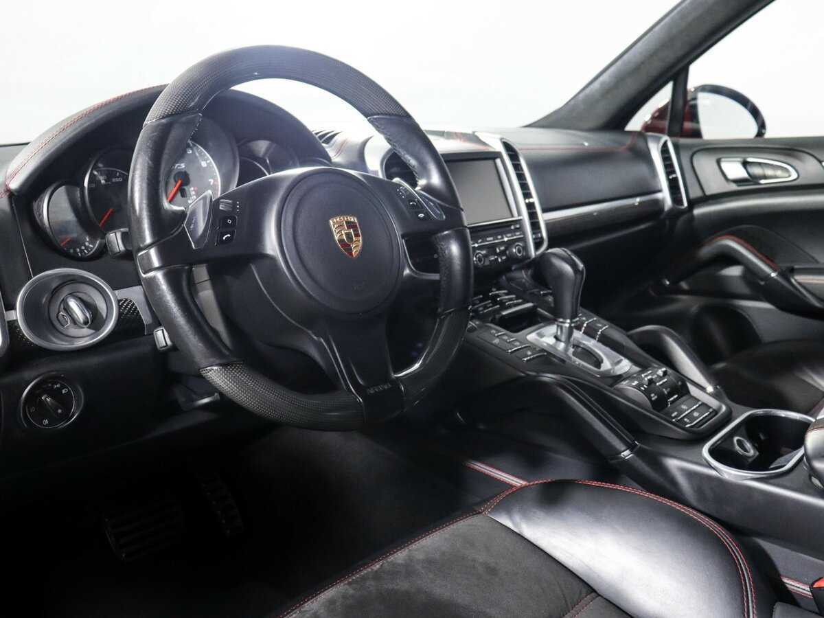 Porsche Cayenne GTS, 2013 Фото №11