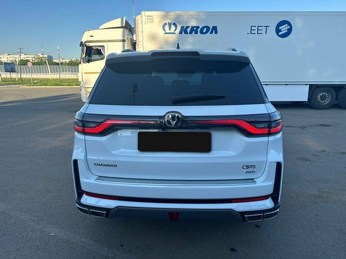 Changan CS95, 2023 Фото №5