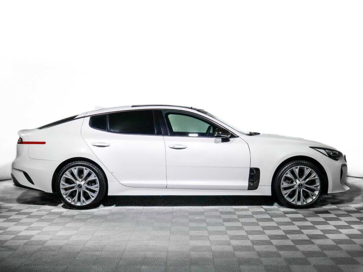 Kia Stinger, 2020 Фото №4