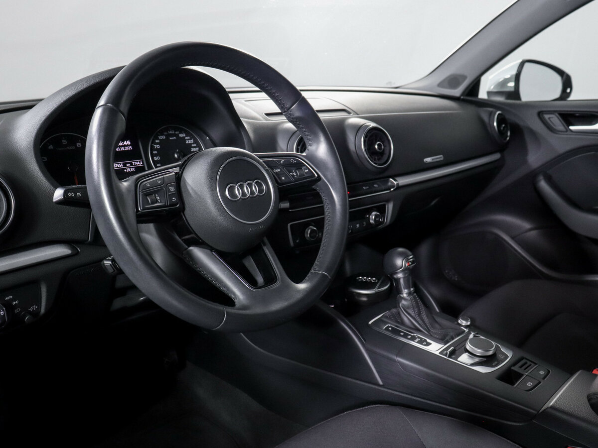 Audi A3 III (8V) Рестайлинг, 2018 Фото №11