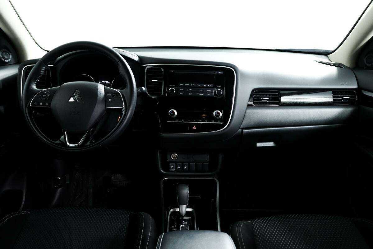 Mitsubishi Outlander, 2020 Фото №11