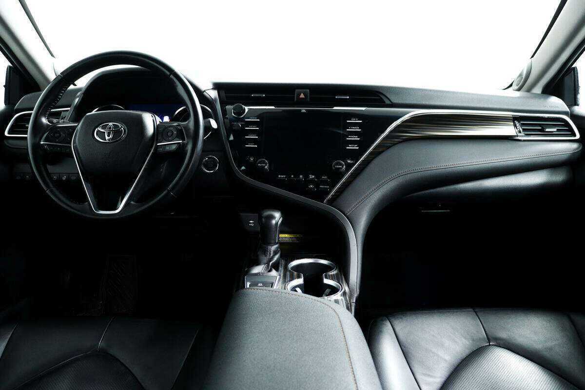 Toyota Camry, 2018 Фото №11
