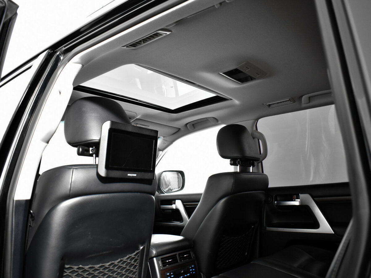 Toyota Land Cruiser 200 Series Рестайлинг 2, 2015 Фото №10
