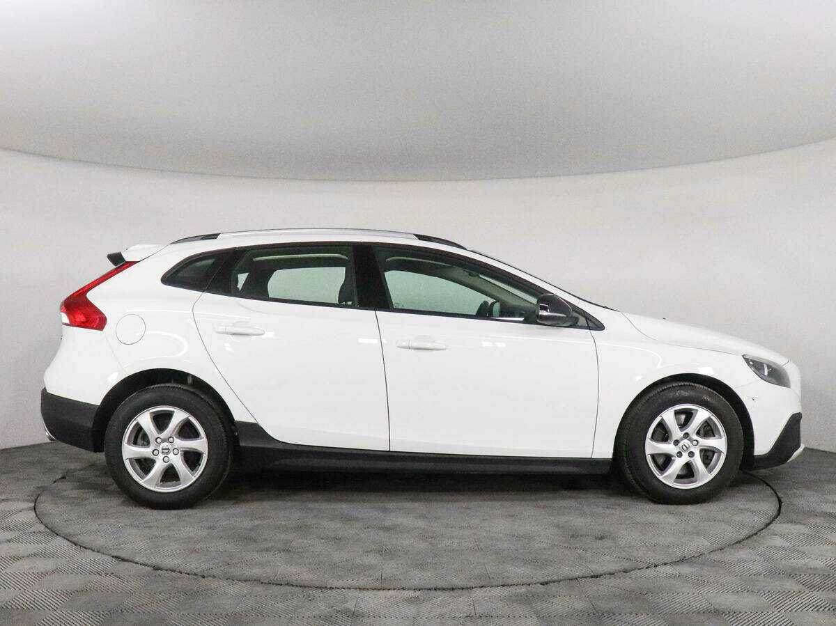 Volvo V40 Cross Country, 2017 Фото №4