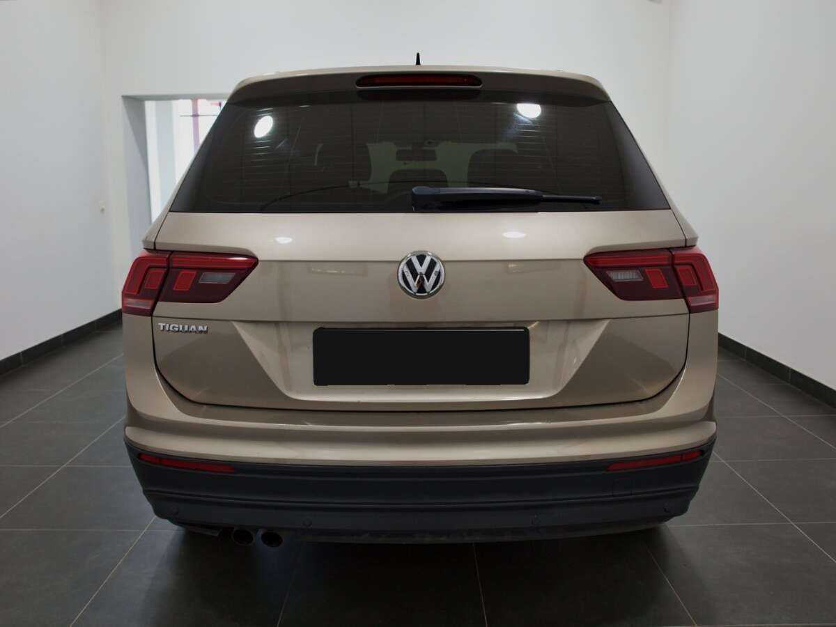 Volkswagen Tiguan, 2018 Фото №4