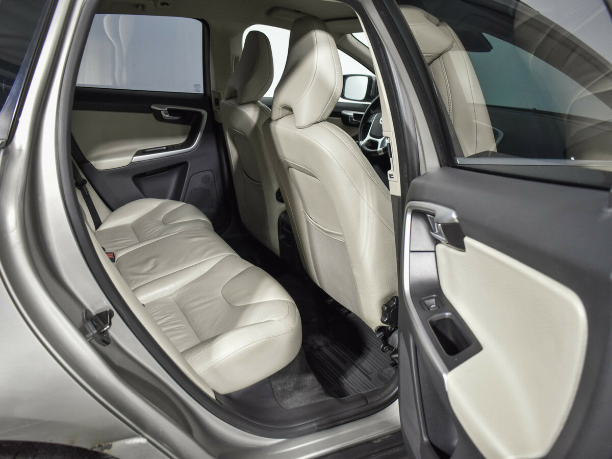 Volvo XC60 I, 2011 Фото №12