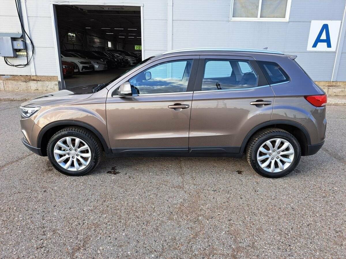 FAW Besturn X40, 2020 Фото №8