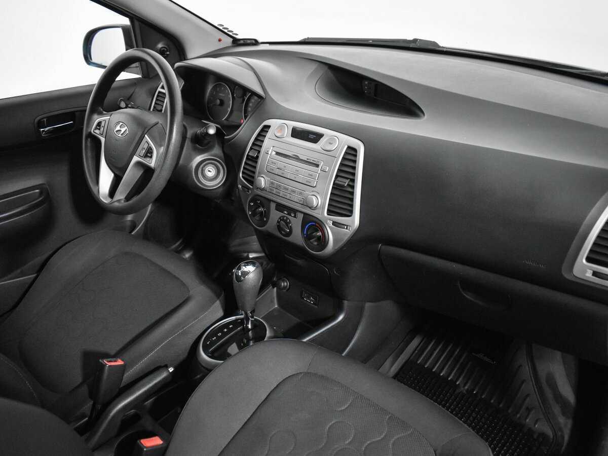 Hyundai i20, 2009 Фото №13