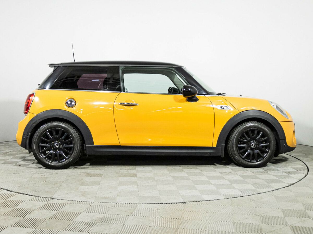 Mini Hatch Cooper S III (F55/F56), 2014 Фото №4