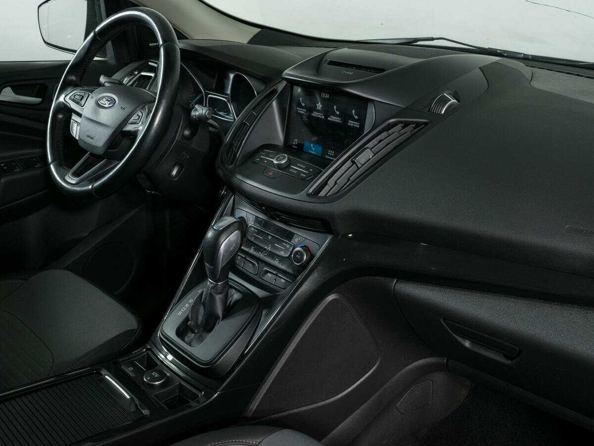 Ford Kuga, 2017 Фото №7