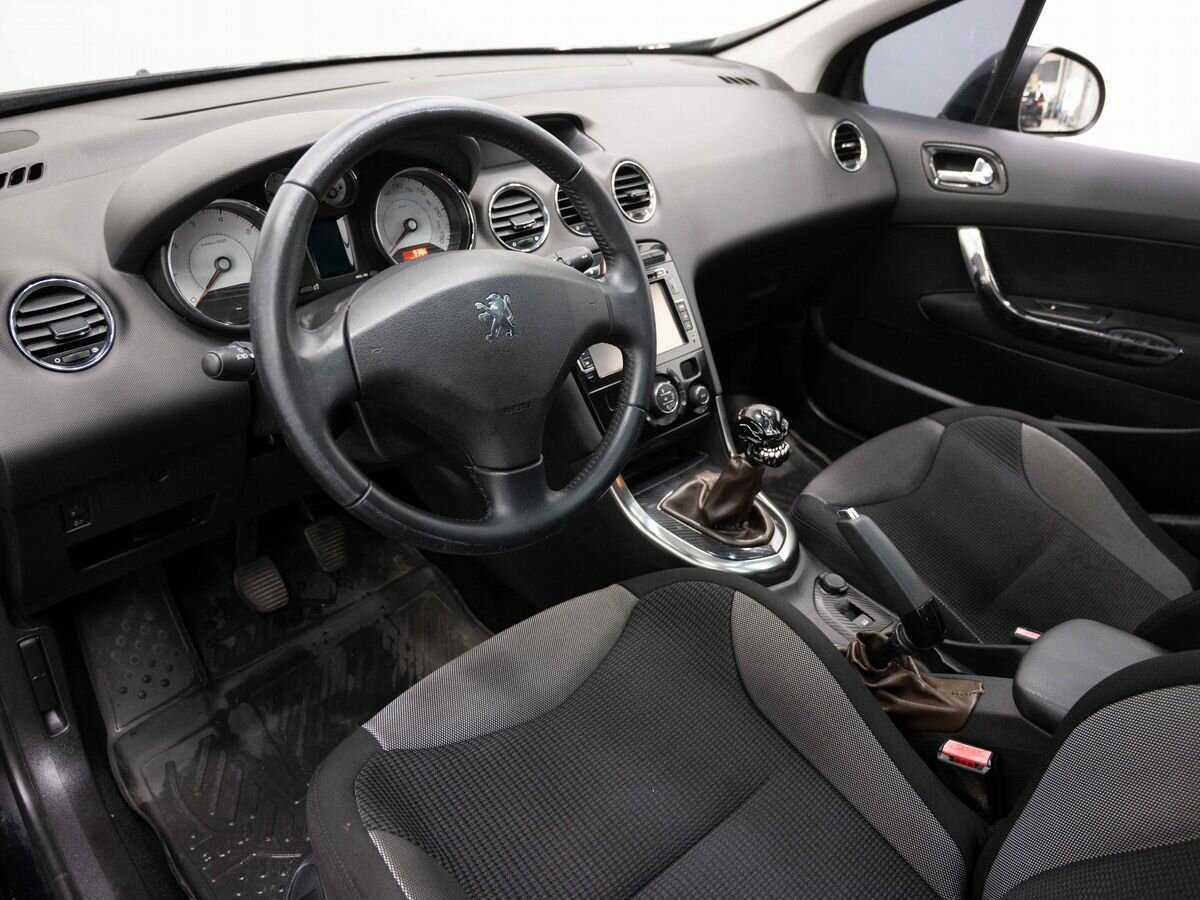 Peugeot 308, 2010 Фото №7