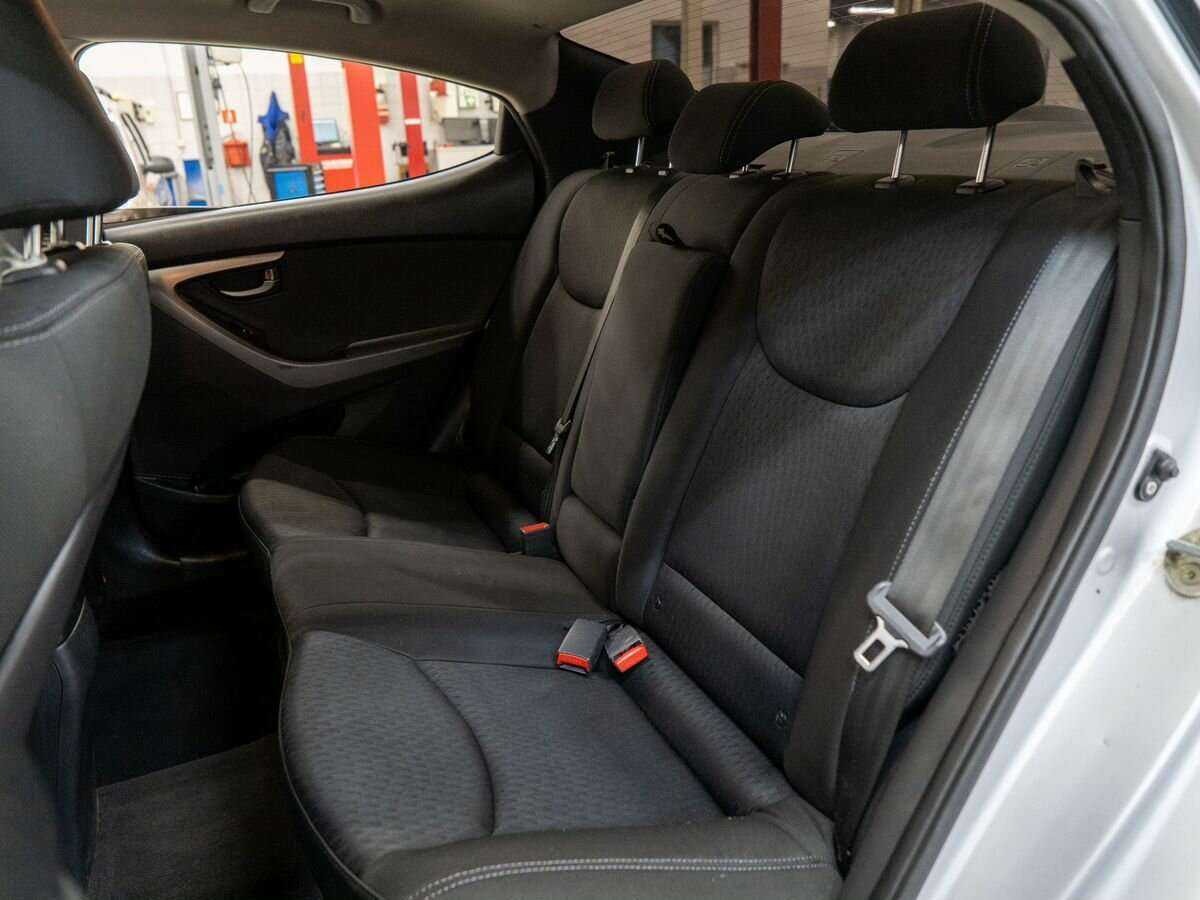 Hyundai Elantra, 2012 Фото №7