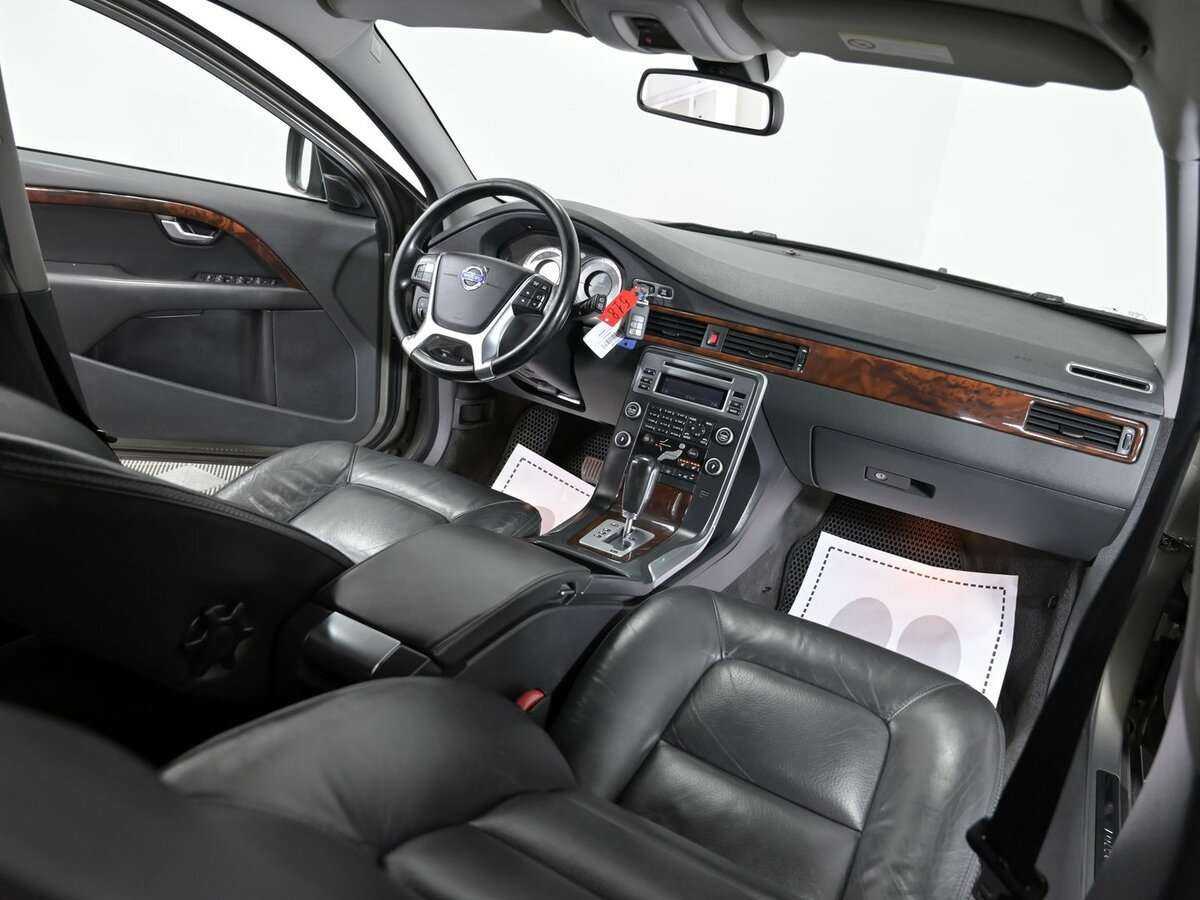 Volvo XC70, 2010 Фото №8