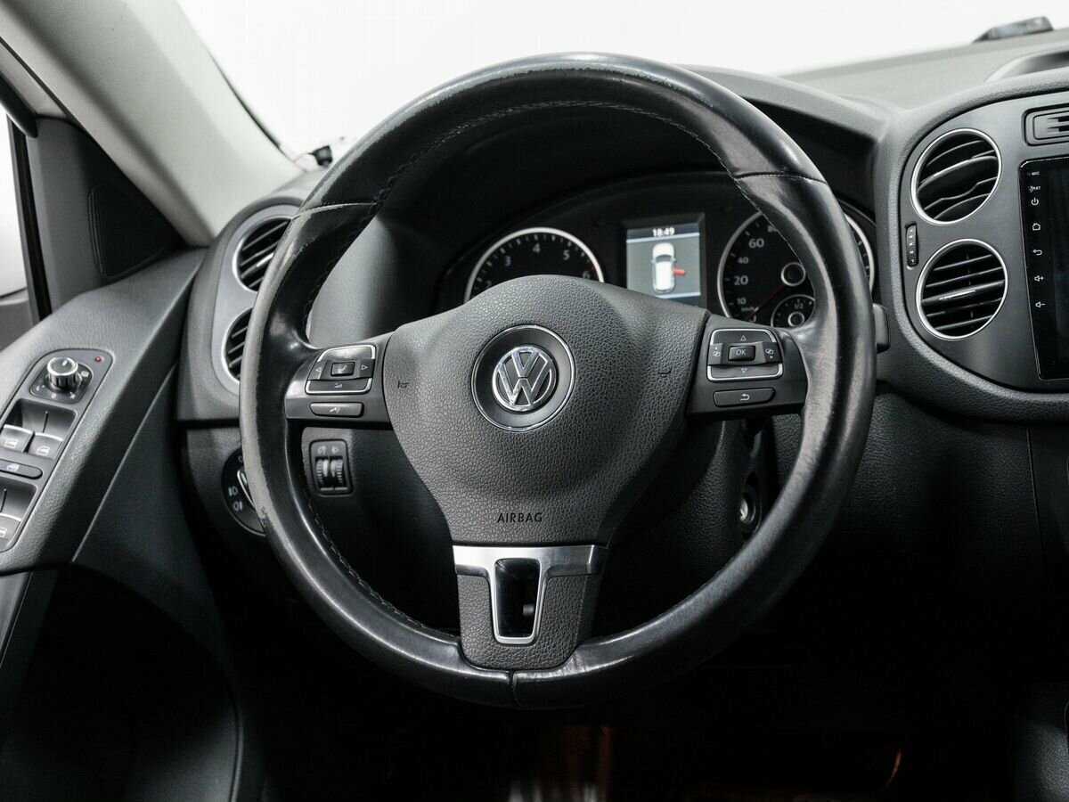 Volkswagen Tiguan, 2011 Фото №12