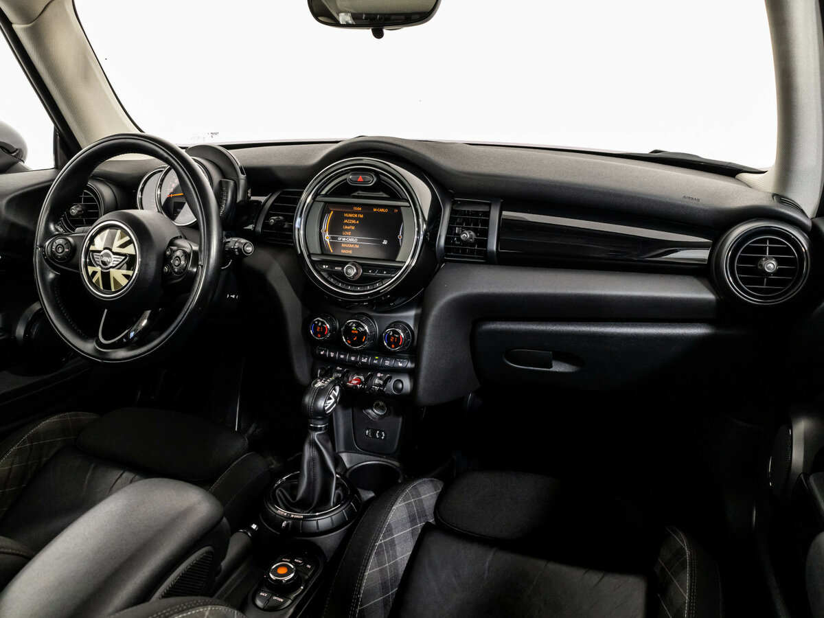 Mini Hatch Cooper S III (F55/F56), 2015 Фото №8