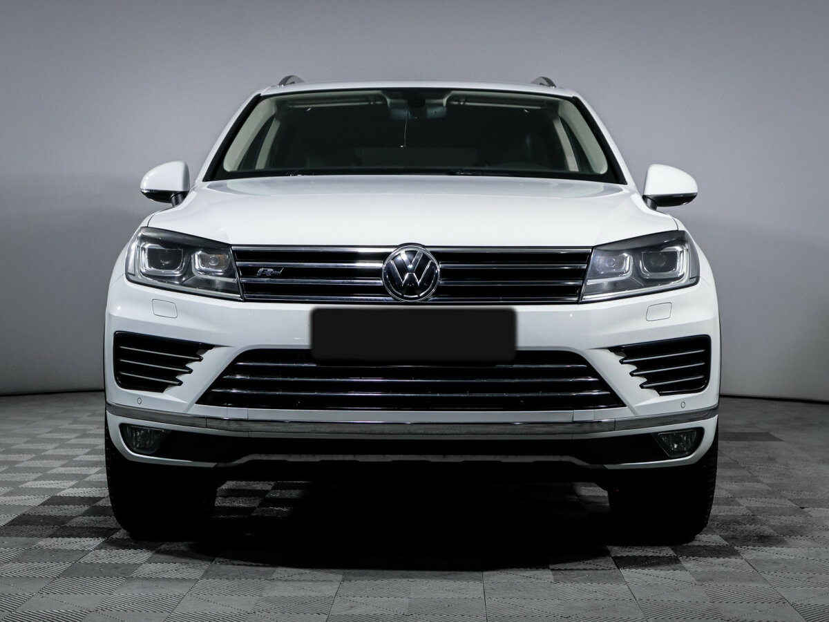 Volkswagen Touareg II Рестайлинг, 2016 Фото №2