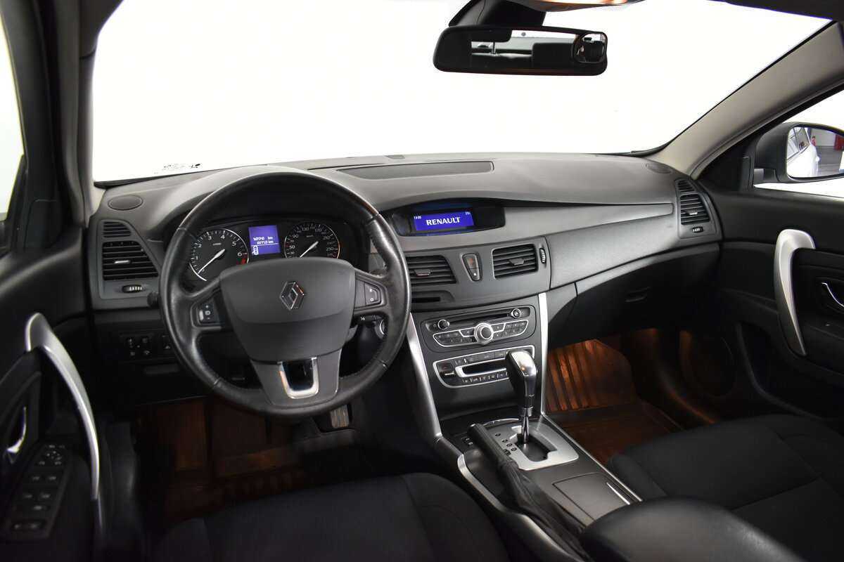 Renault Latitude, 2013 Фото №12