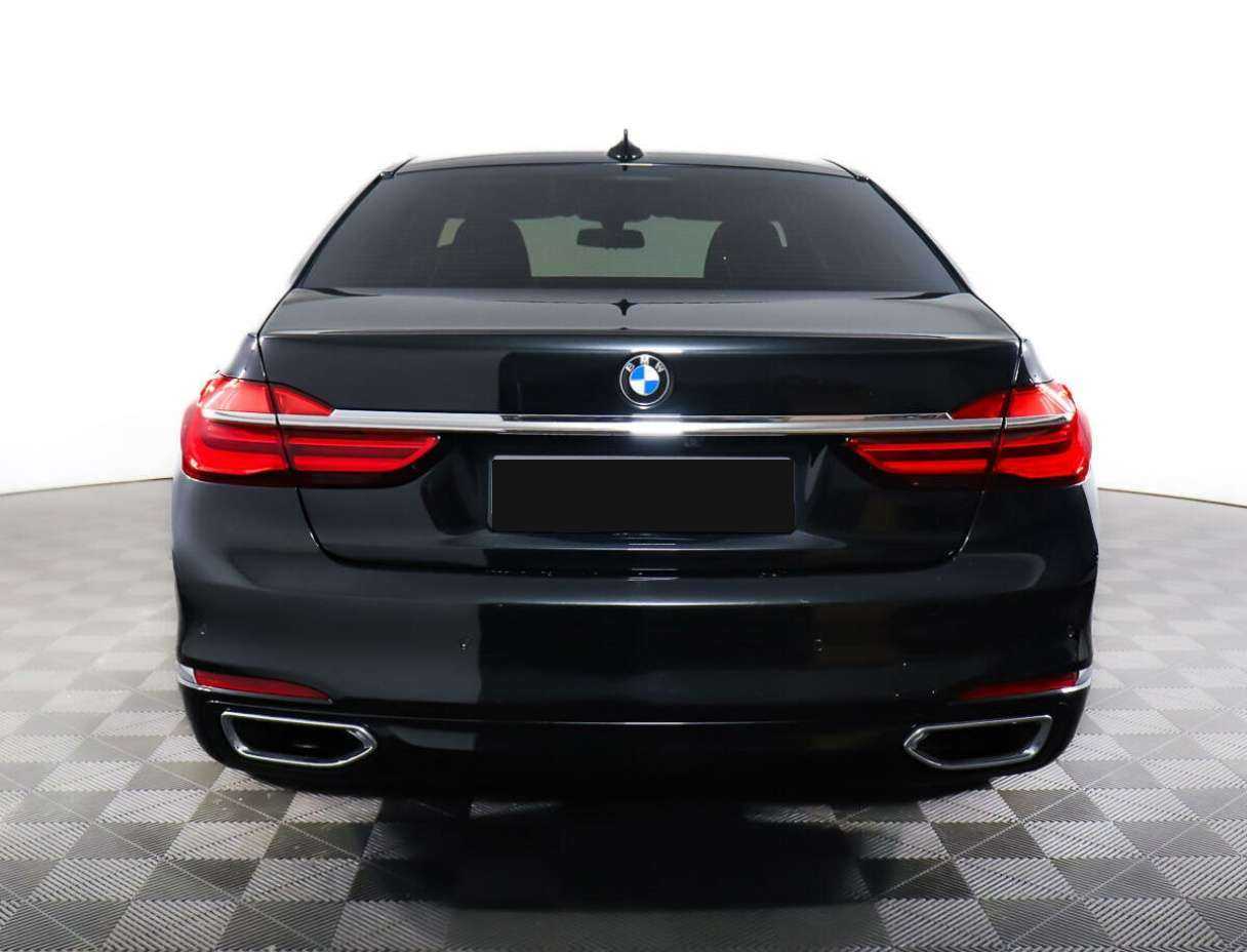 BMW 7 серии 750i xDrive, 2016 Фото №6