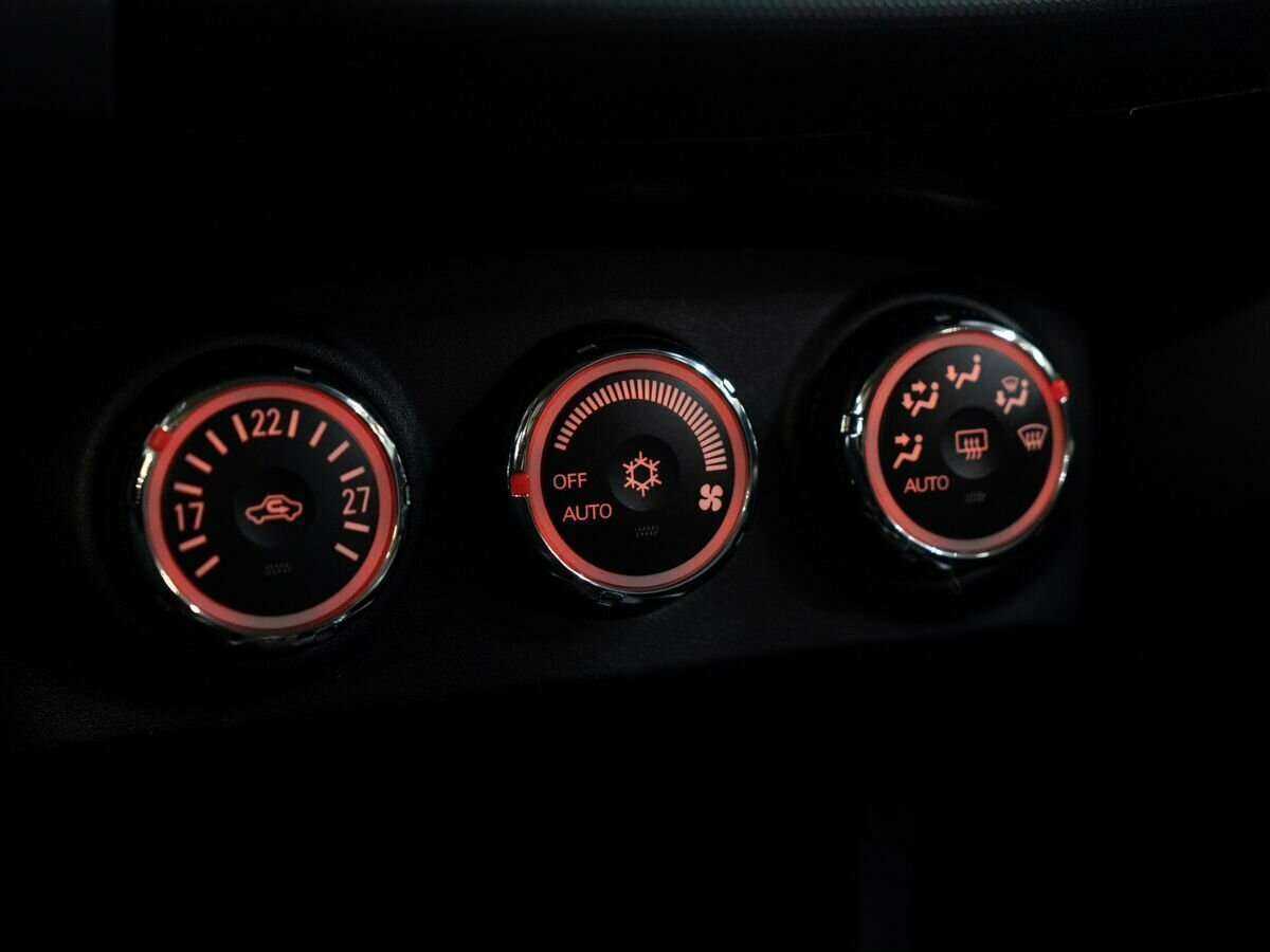 Mitsubishi Outlander, 2011 Фото №13