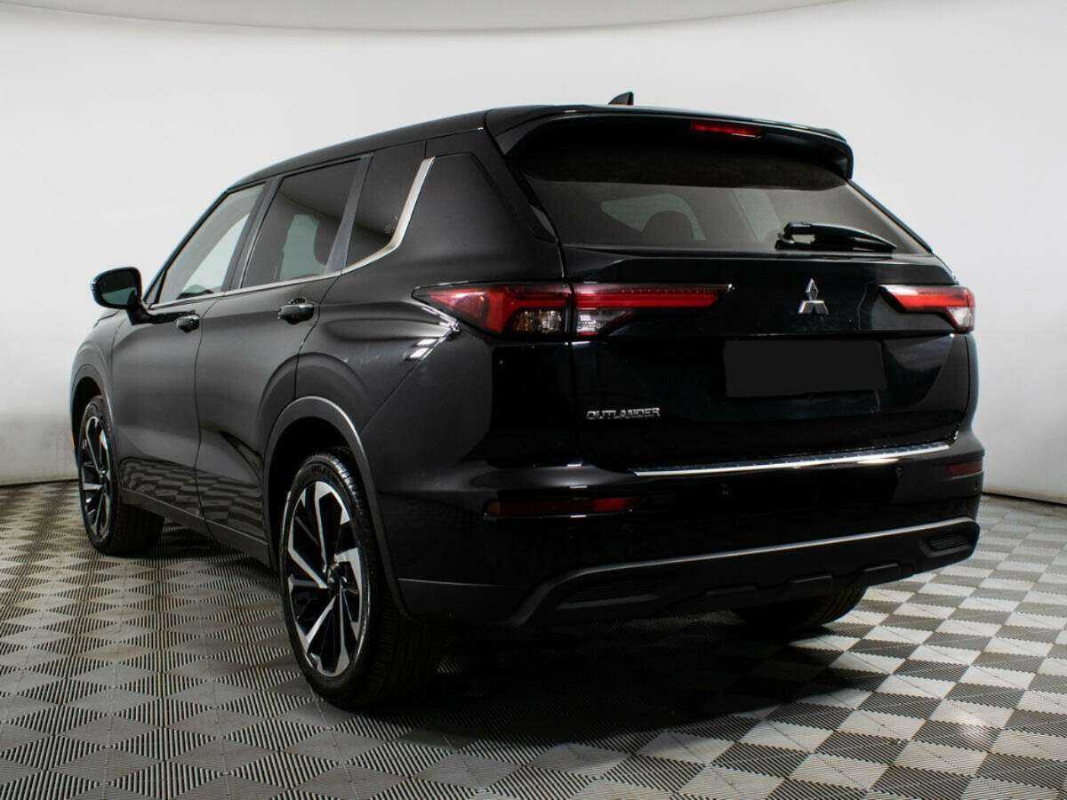 Mitsubishi Outlander, 2022 Фото №7