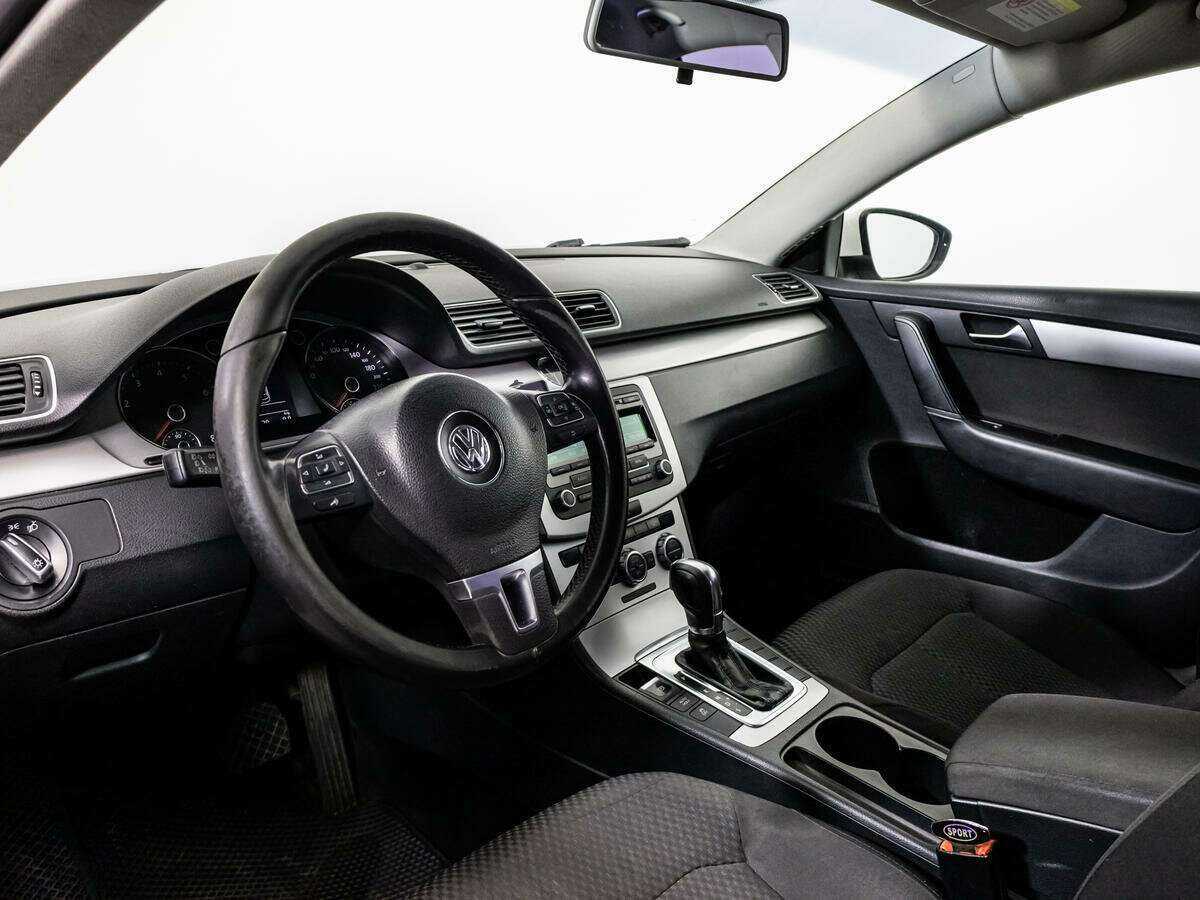 Volkswagen Passat, 2012 Фото №11