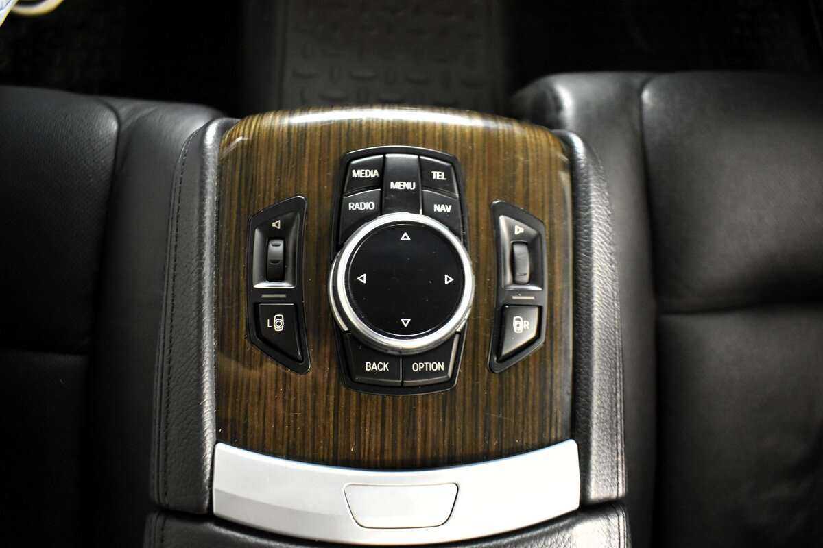 BMW 7 серии Long 740Li xDrive, 2014 Фото №16