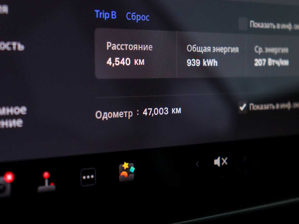 Tesla Model 3 Performance, 2022 Фото №8