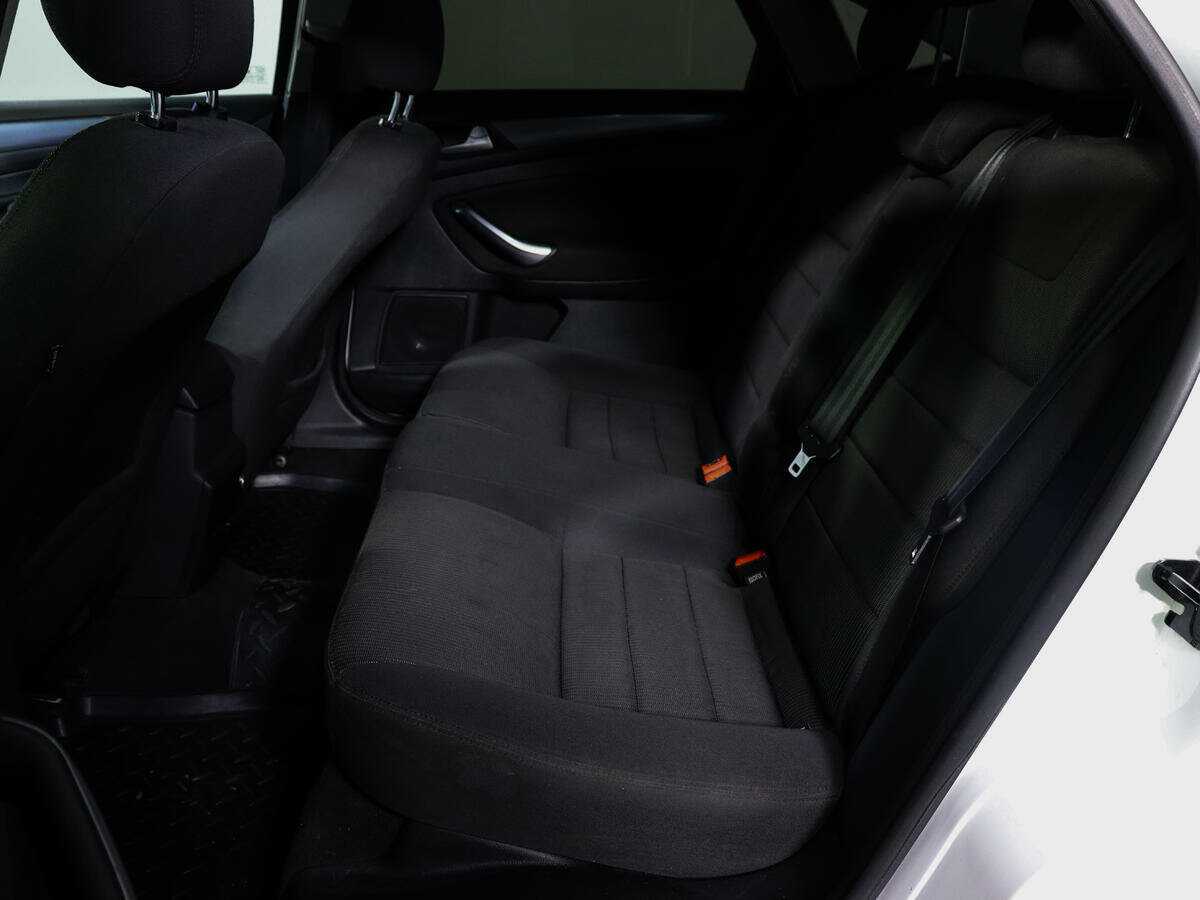 Ford Mondeo, 2010 Фото №8