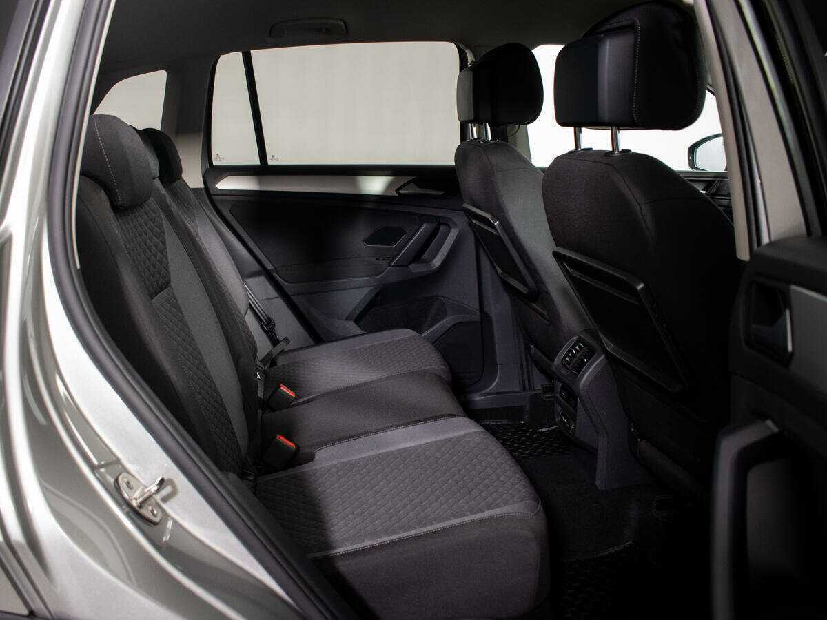 Volkswagen Tiguan L, 2020 Фото №8
