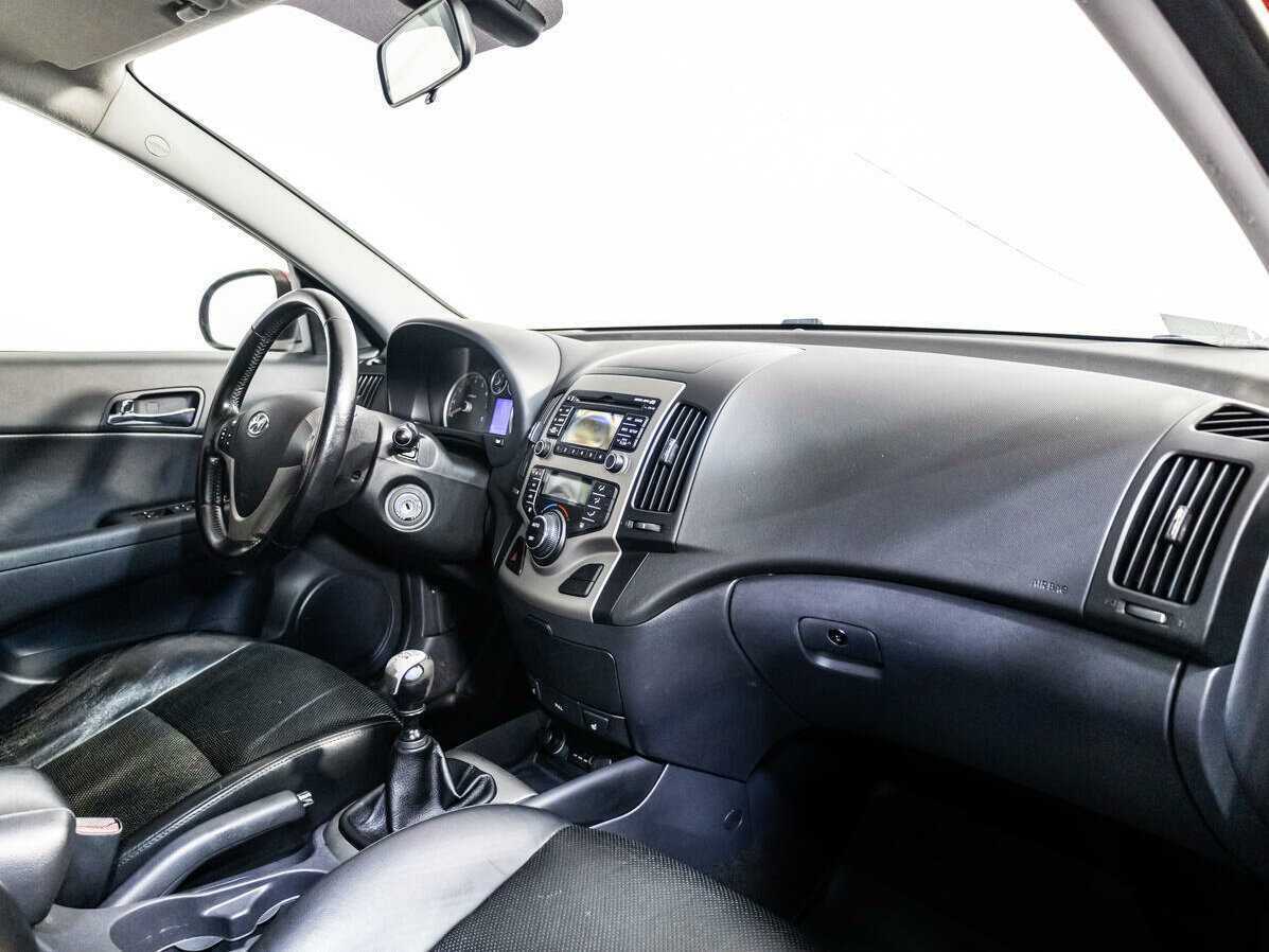 Hyundai i30, 2009 Фото №8