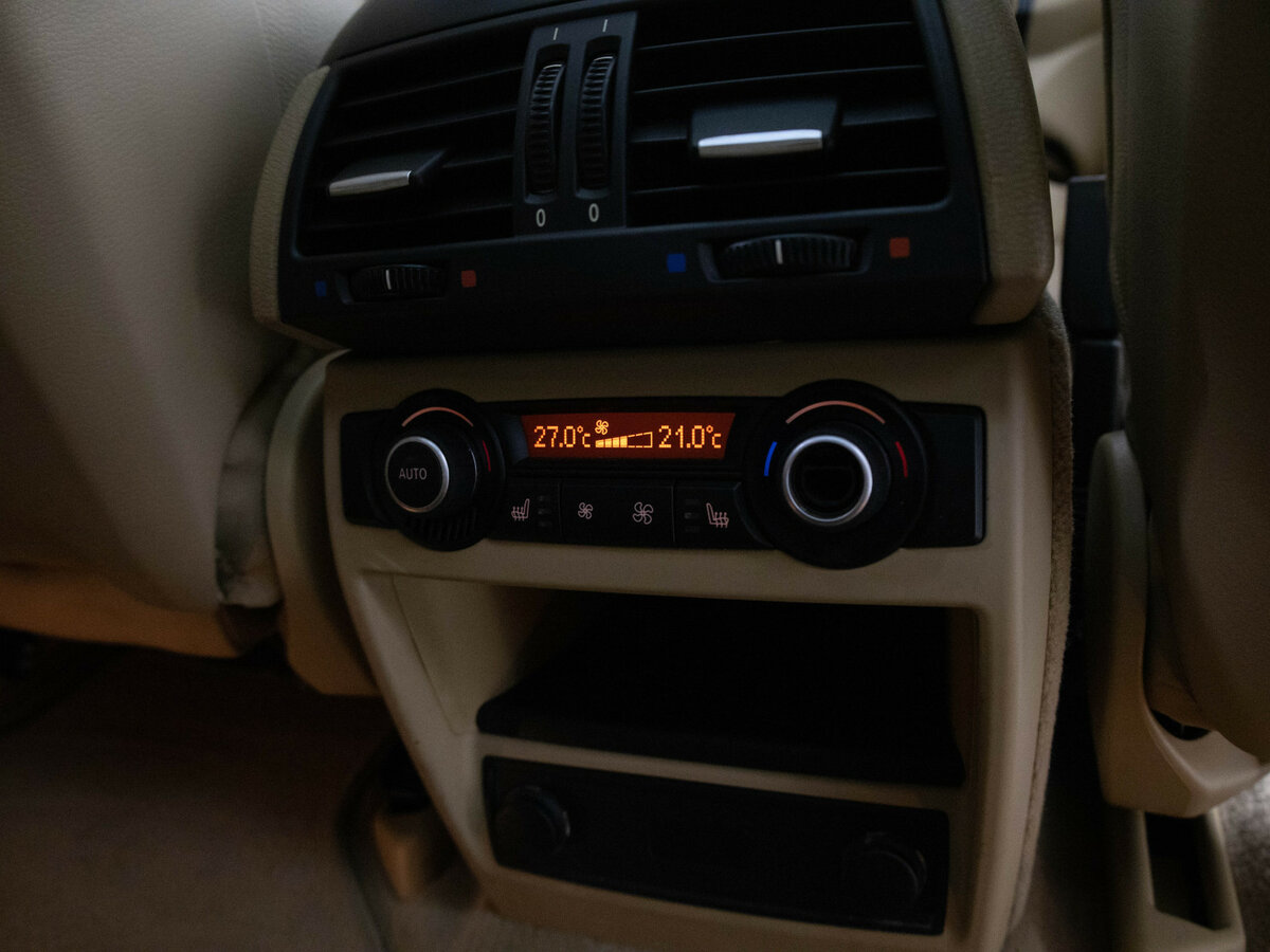 BMW X5 40d II (E70) Рестайлинг, 2013 Фото №18