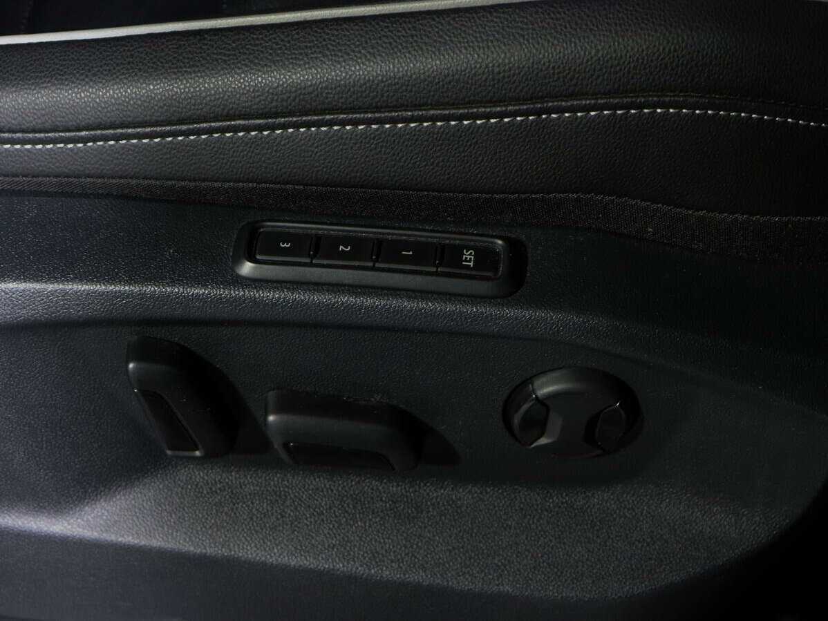 Volkswagen Tiguan, 2021 Фото №15