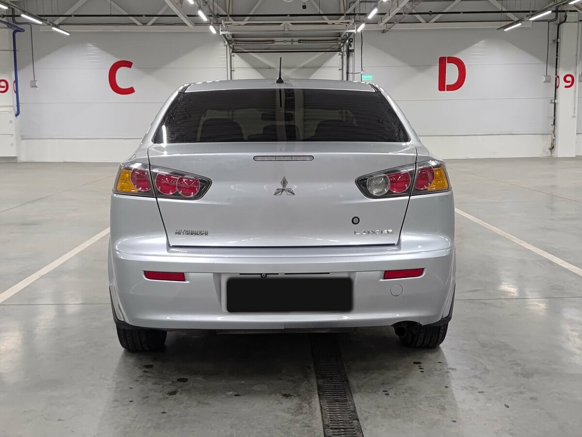 Mitsubishi Lancer X Рестайлинг, 2011 Фото №6