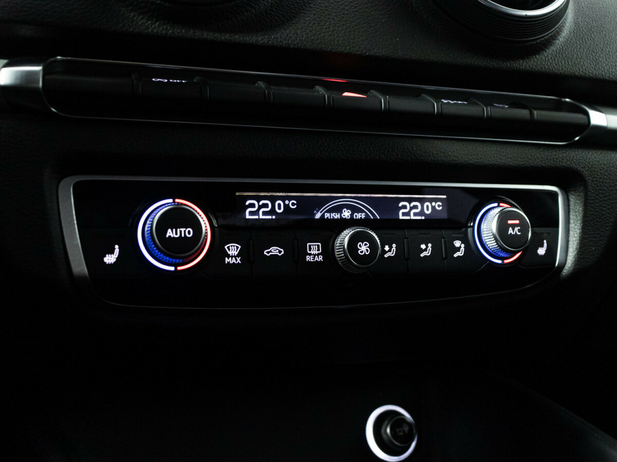 Audi A3 III (8V) Рестайлинг, 2019 Фото №15