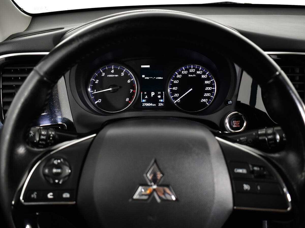 Mitsubishi Outlander, 2015 Фото №11