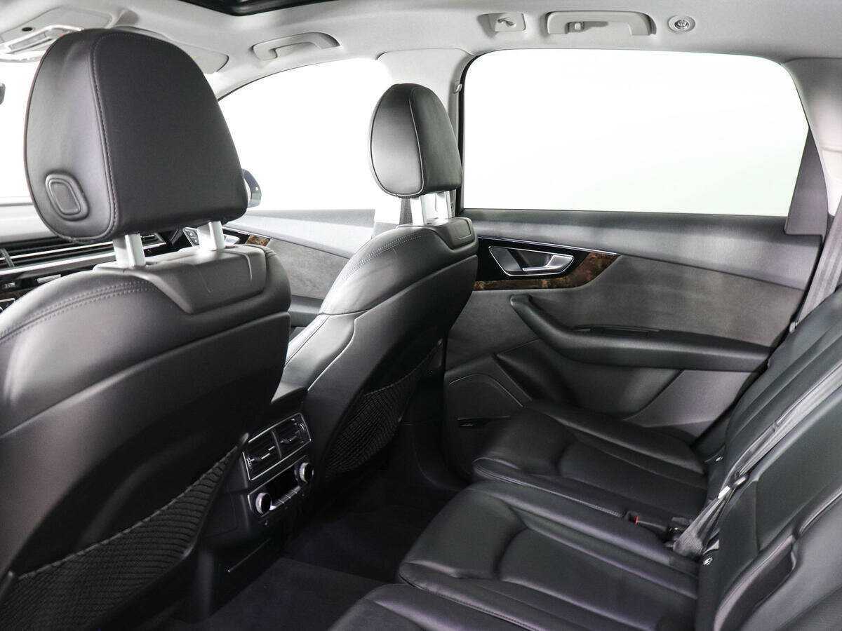 Audi Q7, 2017 Фото №12