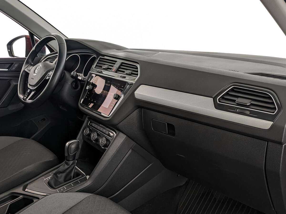 Volkswagen Tiguan, 2020 Фото №9