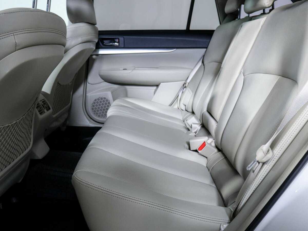 Subaru Outback, 2011 Фото №7