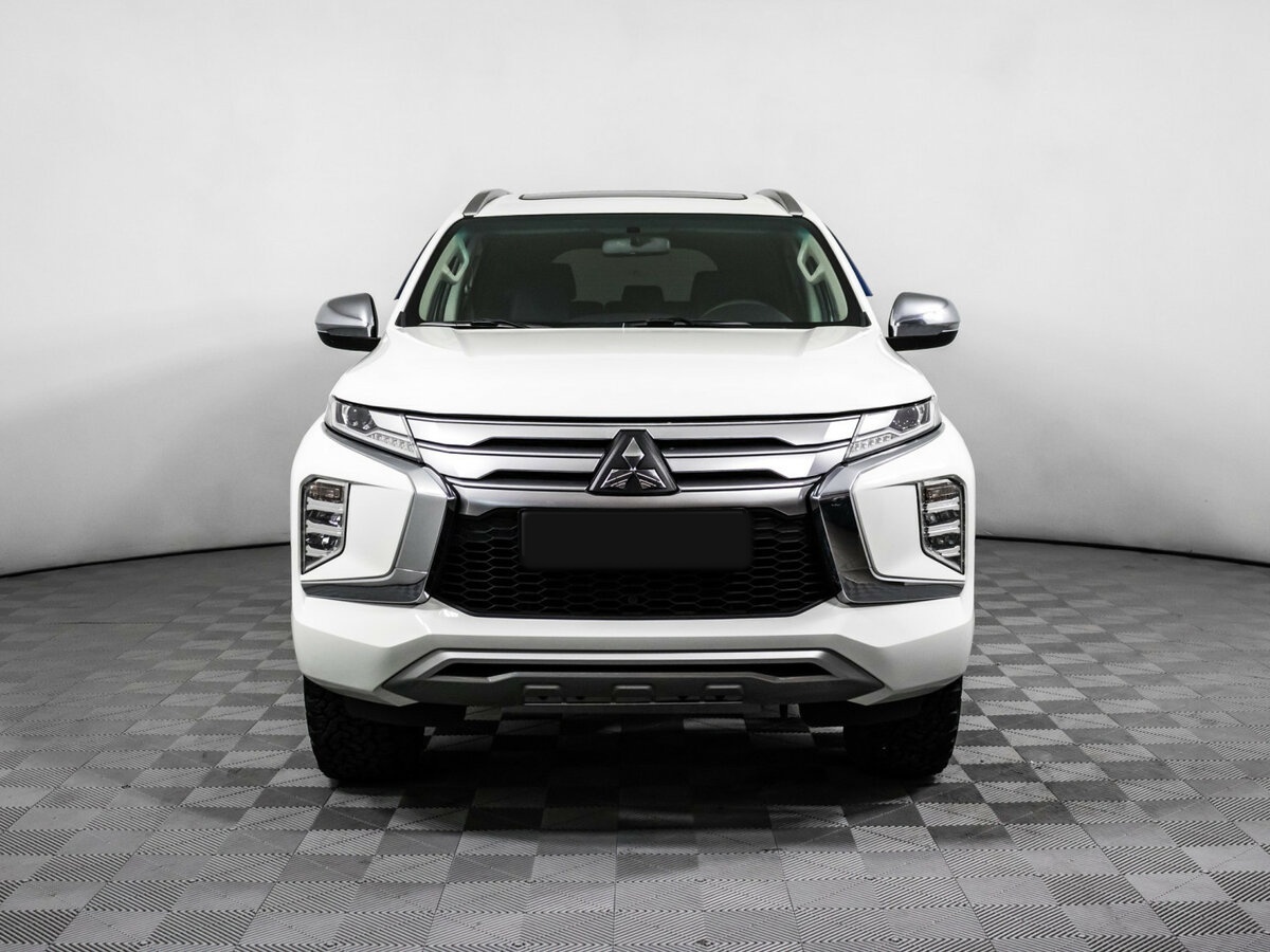 Mitsubishi Montero Sport III Рестайлинг, 2022 Фото №2